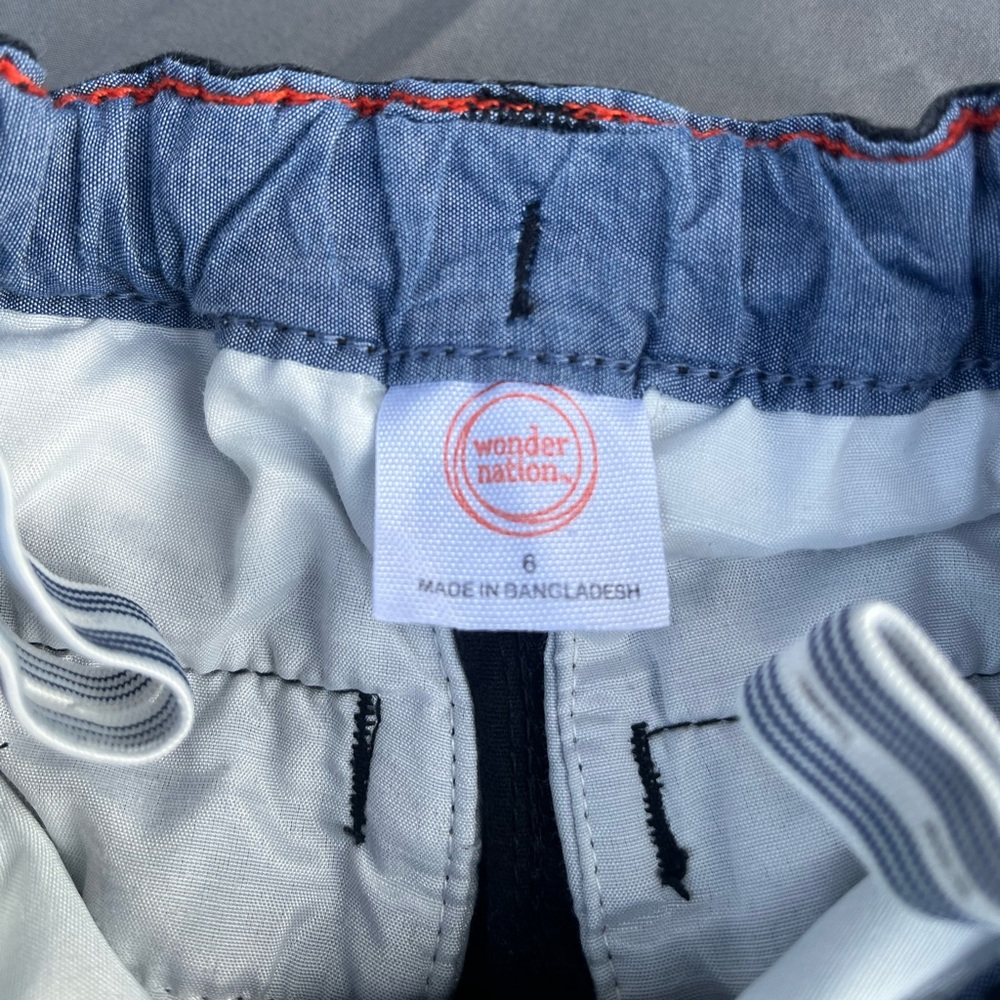 Size 6 wonder nations boys shorts